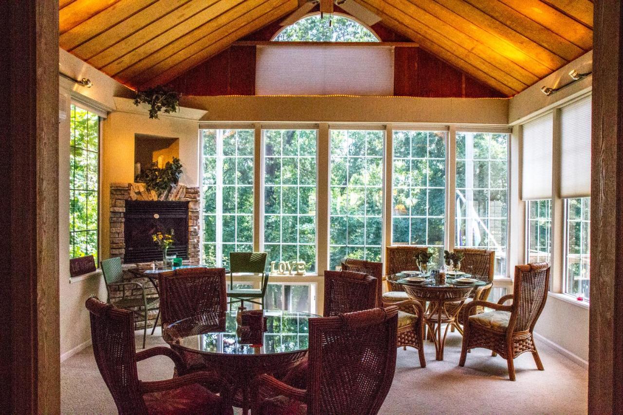 Inn At Harbour Ridge Bed And Breakfast Osage Beach Buitenkant foto